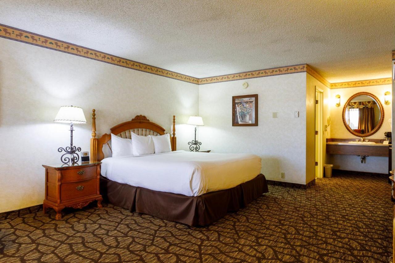 Gold Country Inn And Casino By Red Lion Hotels Elko Exterior photo