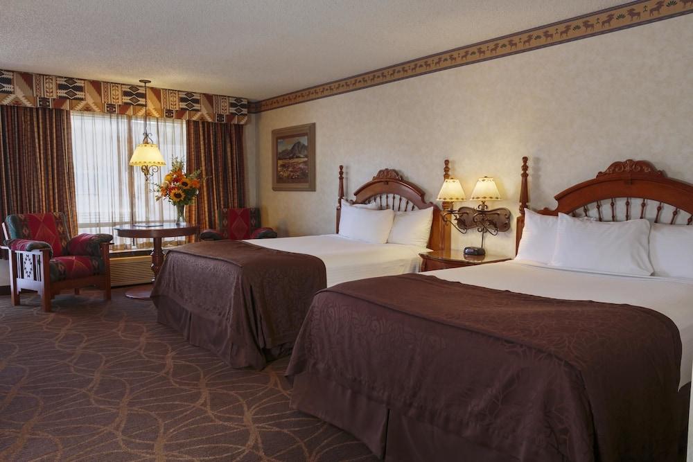 Gold Country Inn And Casino By Red Lion Hotels Elko Exterior photo