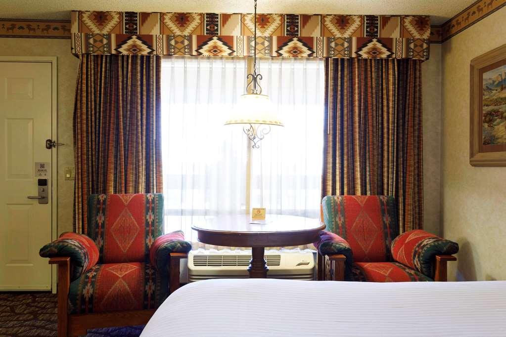 Gold Country Inn And Casino By Red Lion Hotels Elko Room photo